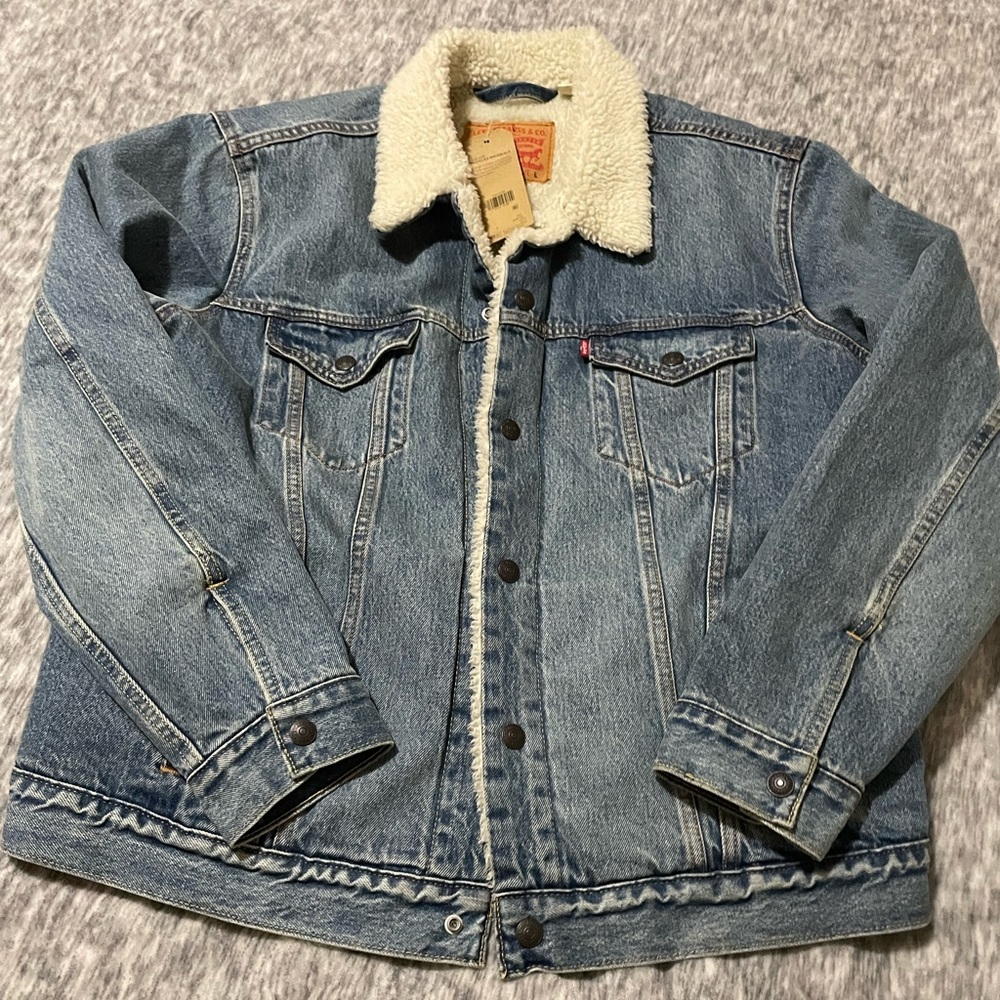 NWT Men’s Sherpa lined Levi Strauss Denim Jacket